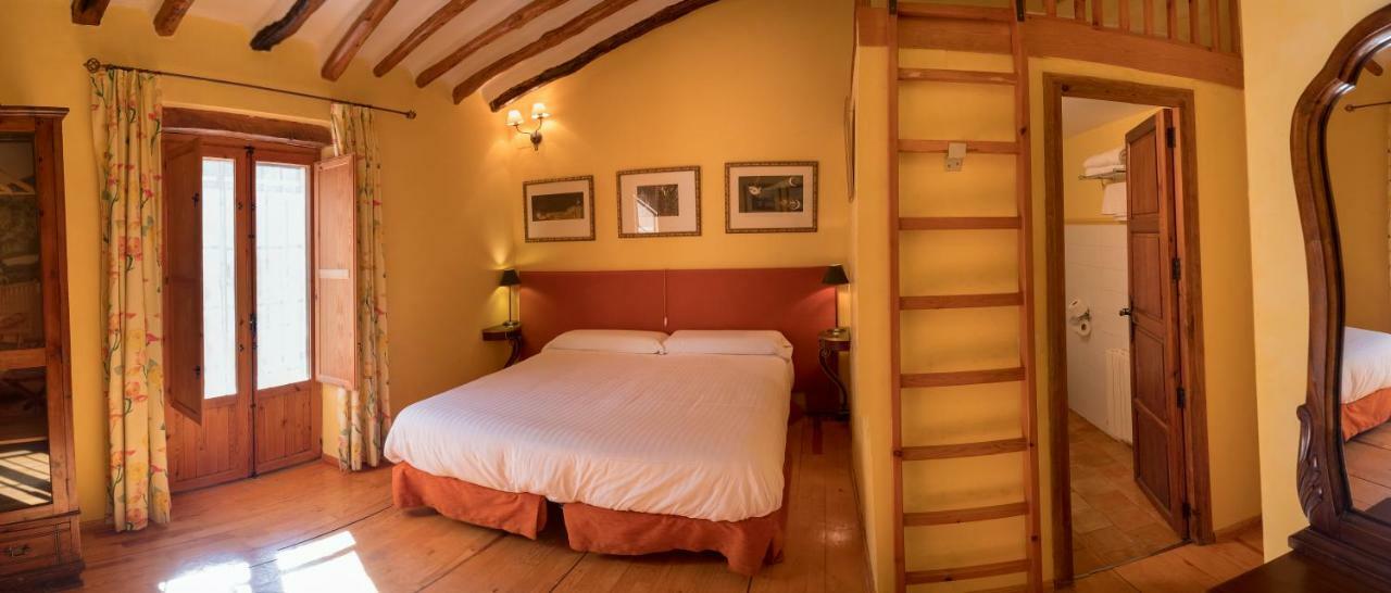 Hotel Rural Mas Fontanelles Біар Екстер'єр фото